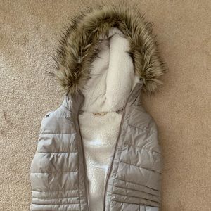 Furry vest Hollister
